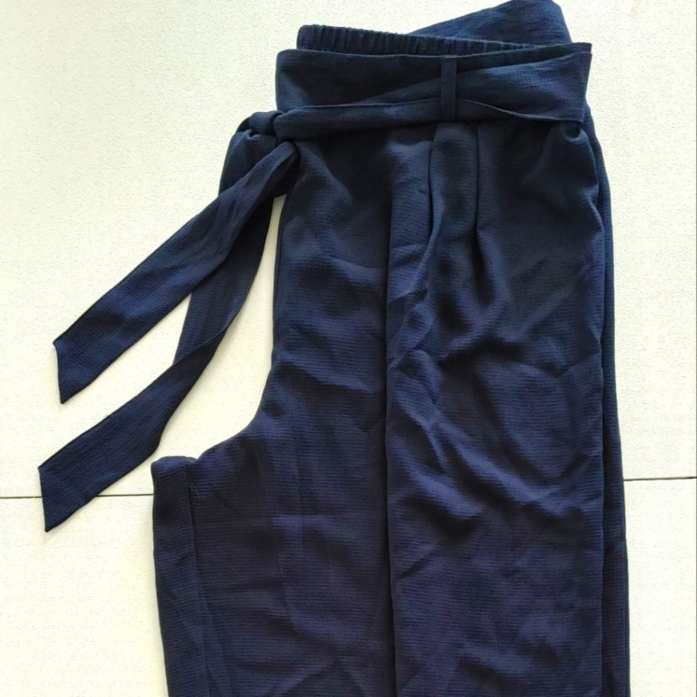 Navy pant